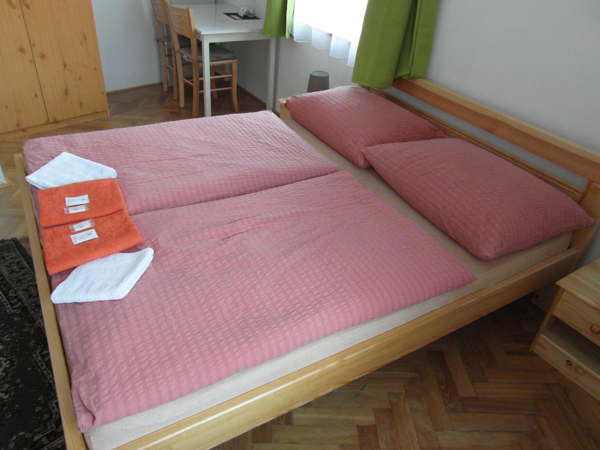 Pension U Soudu Cesky Krumlov Exterior photo
